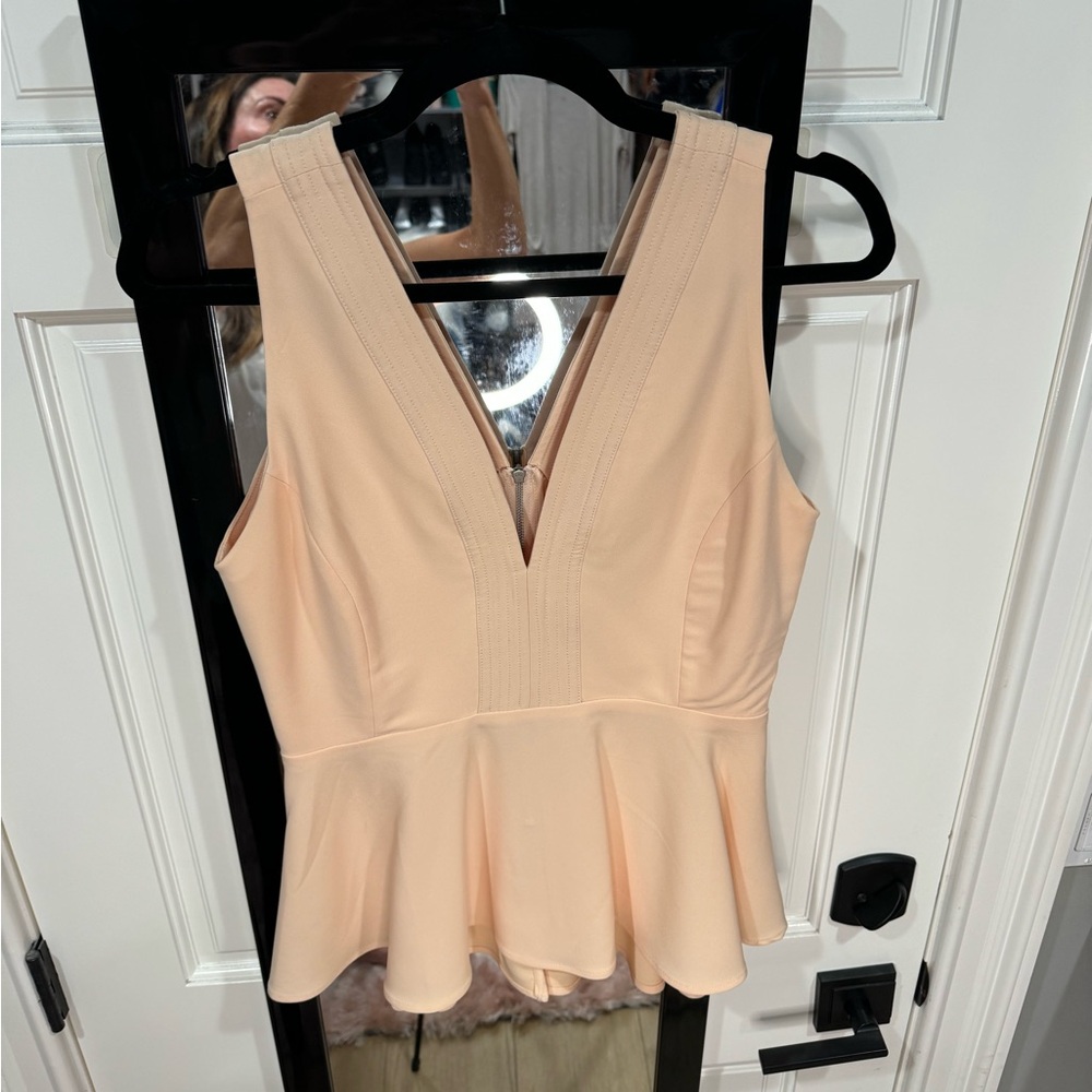 Chelsea 28 small peach pedlum tank top size small